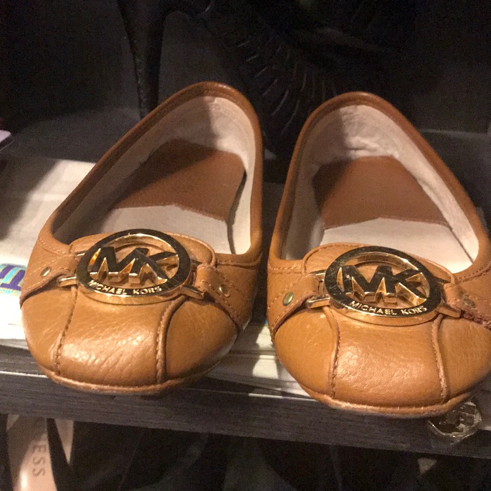 Michael Kors flats